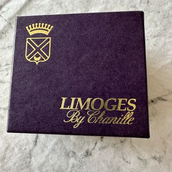 🔥 HOST PICK!  Limoges France heart trinket box - Picture 6 of 9